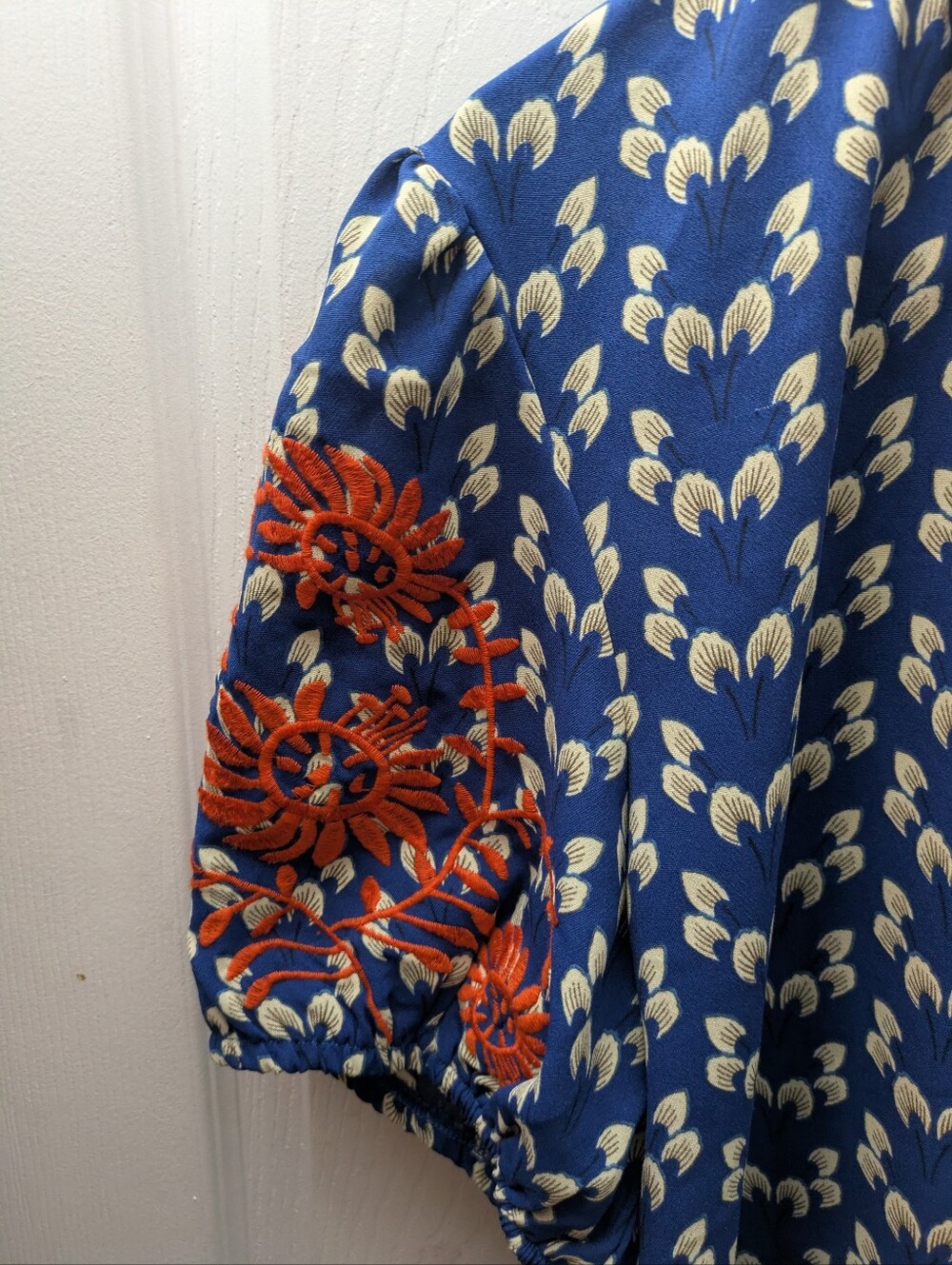 SHEIN Boho Embroidered Puff Sleeve Blouse Blue Cream Floral Peasant Top - Picture 8 of 9
